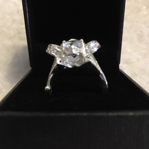 Nine Rings in great condition, some never worn - Picture 10 of 10